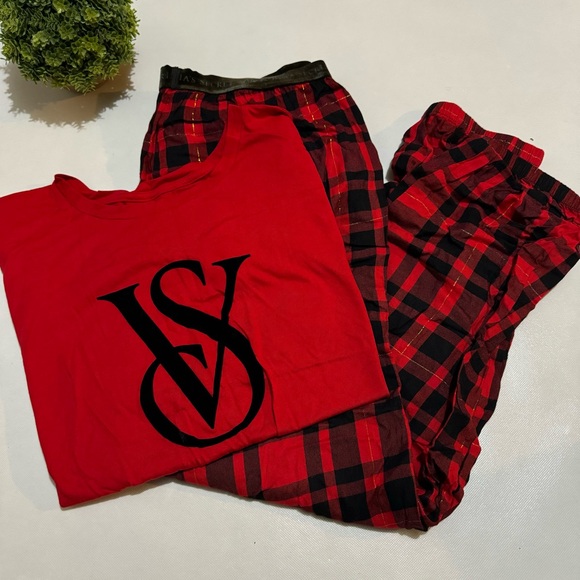 Victorias Secret Red Black‎ Buffalo Plaid Flannel Christmas Holiday Pajamas Med - Picture 1 of 5